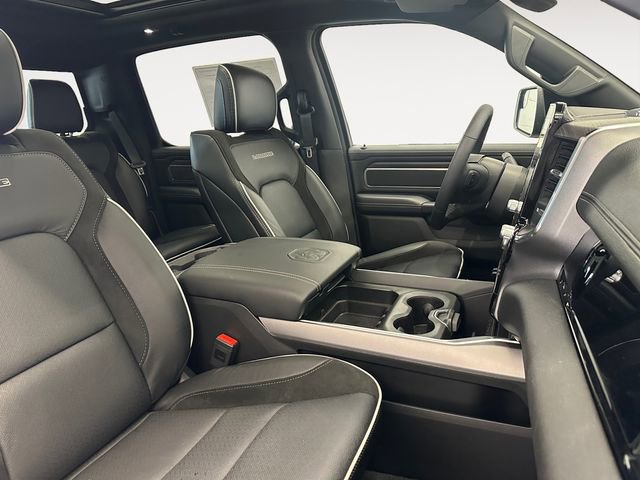 Used 2026 RAM 1500 Laramie w/ Night Edition image 15
