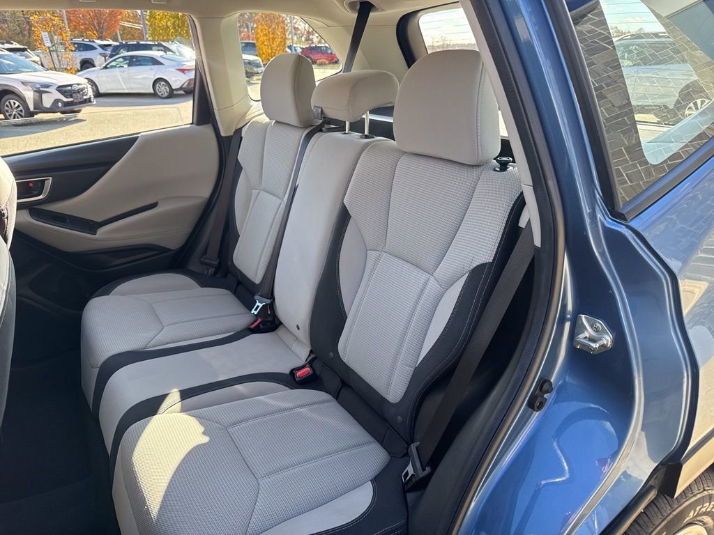 Used 2021 Subaru Forester Base image 19