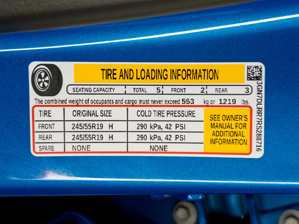 Used 2024 Chevrolet Equinox EV LT w/ LPO, Active Package AWD/4WD image 29