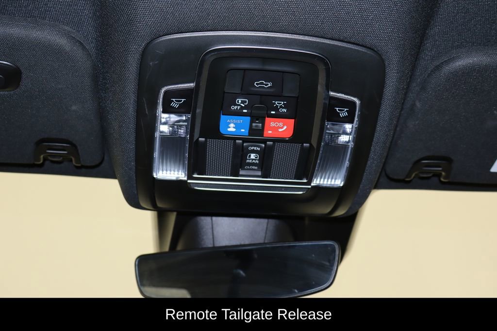 Used 2022 RAM 1500 Laramie AWD/4WD image 25