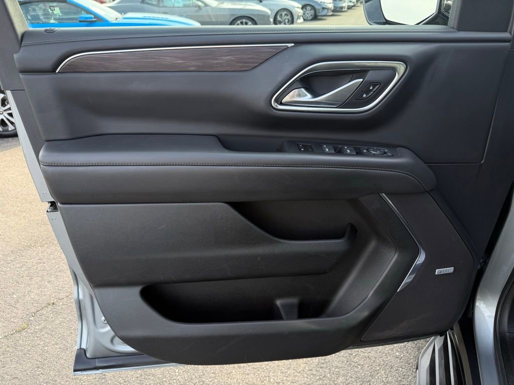 Used 2024 Chevrolet Tahoe LT RWD image 19