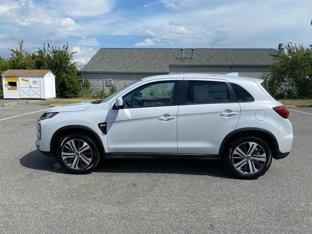 New 2025 Mitsubishi Outlander Sport ES image 9