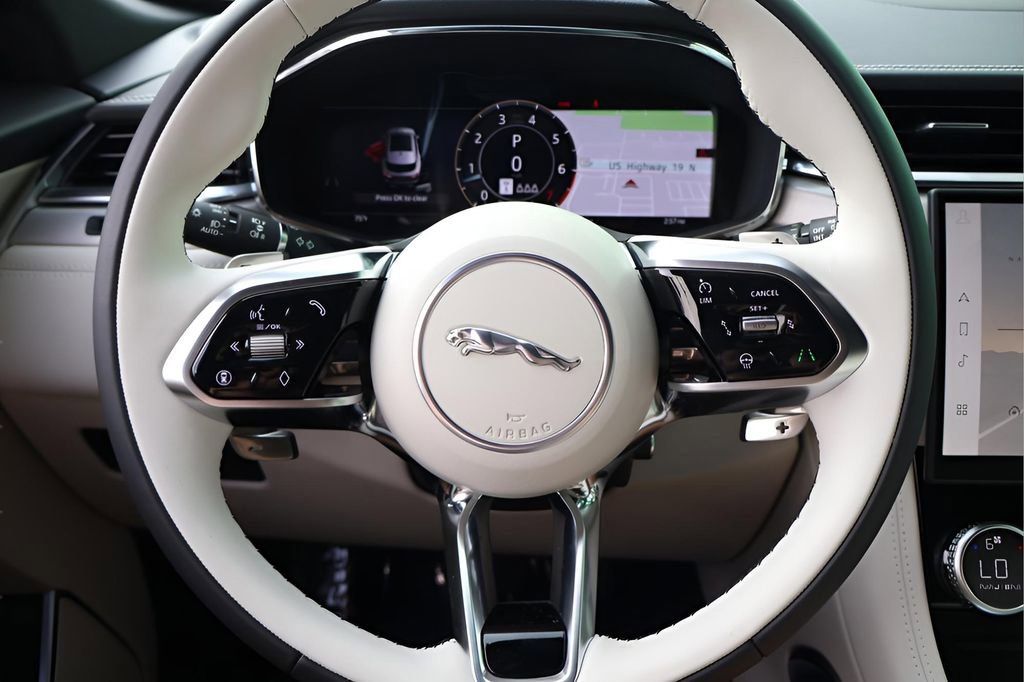 New 2026 Jaguar F-PACE R-Dynamic S AWD/4WD image 19