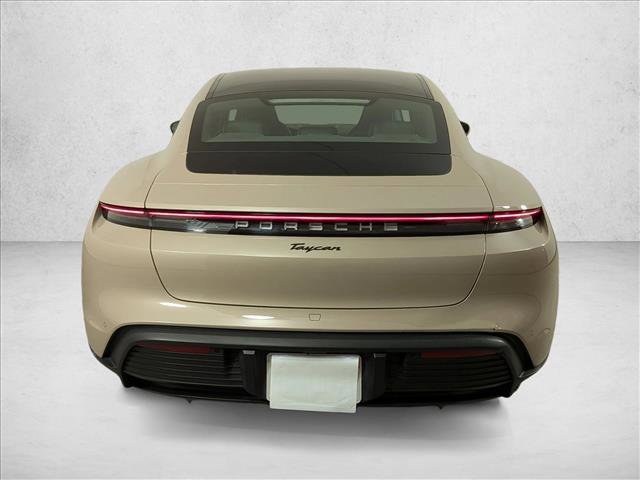 Used 2022 Porsche Taycan image 10