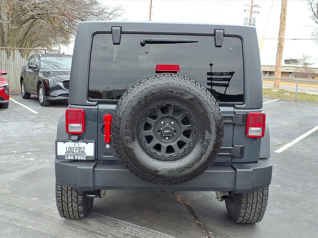 Used 2018 Jeep Wrangler Unlimited Sport S image 18