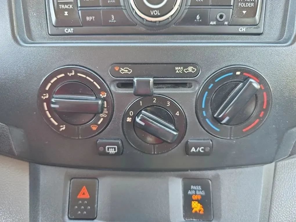 Used 2015 Chevrolet City Express LT w/ Appearance Package FWD image 24