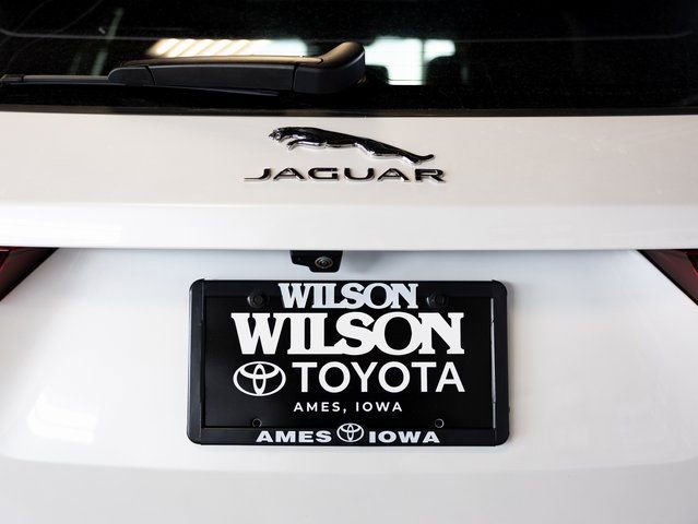 Used 2023 Jaguar F-PACE R-Dynamic S image 6