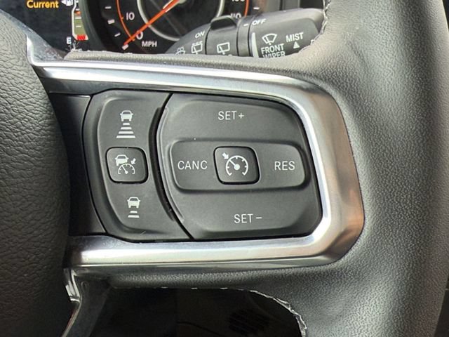 Used 2026 Jeep Wrangler Unlimited Sahara AWD/4WD image 27