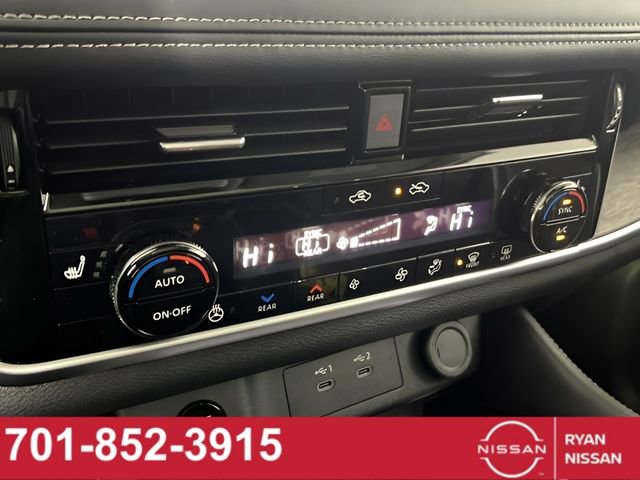 Certified 2025 Nissan Rogue Platinum w/ Tech Package image 23