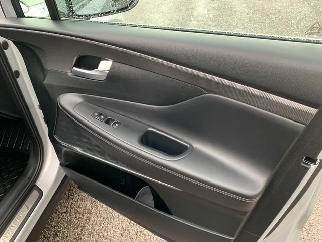 Used 2020 Hyundai Santa Fe Limited image 13
