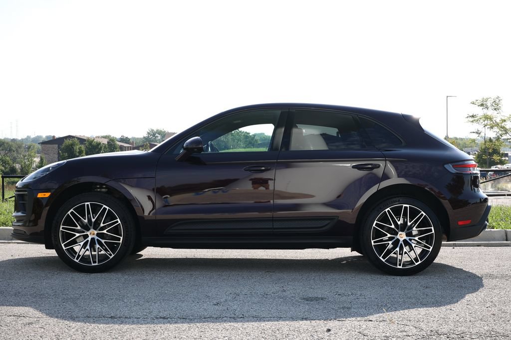 Certified 2026 Porsche Macan AWD/4WD image 2