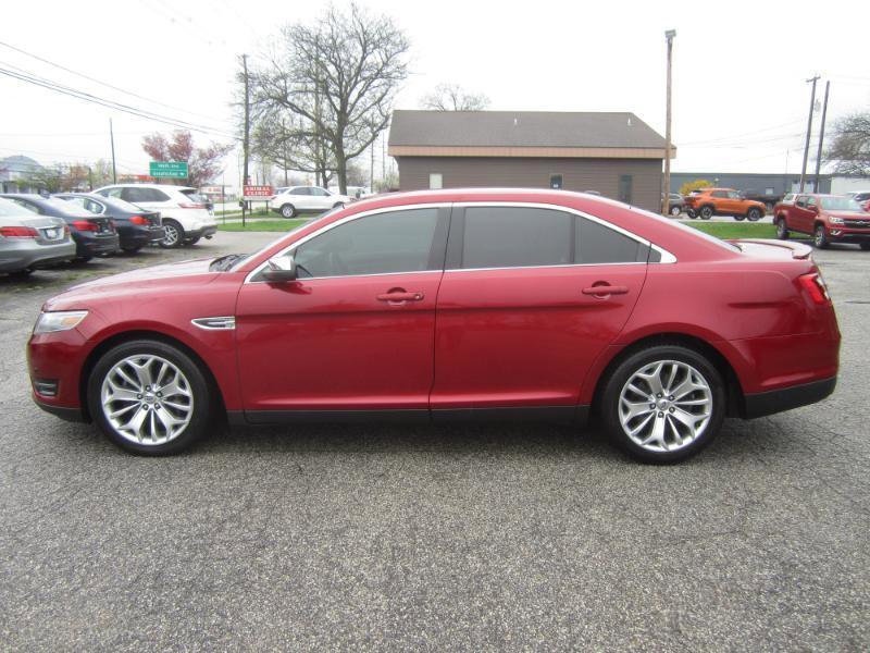 Used 2013 Ford Taurus Limited FWD image 5