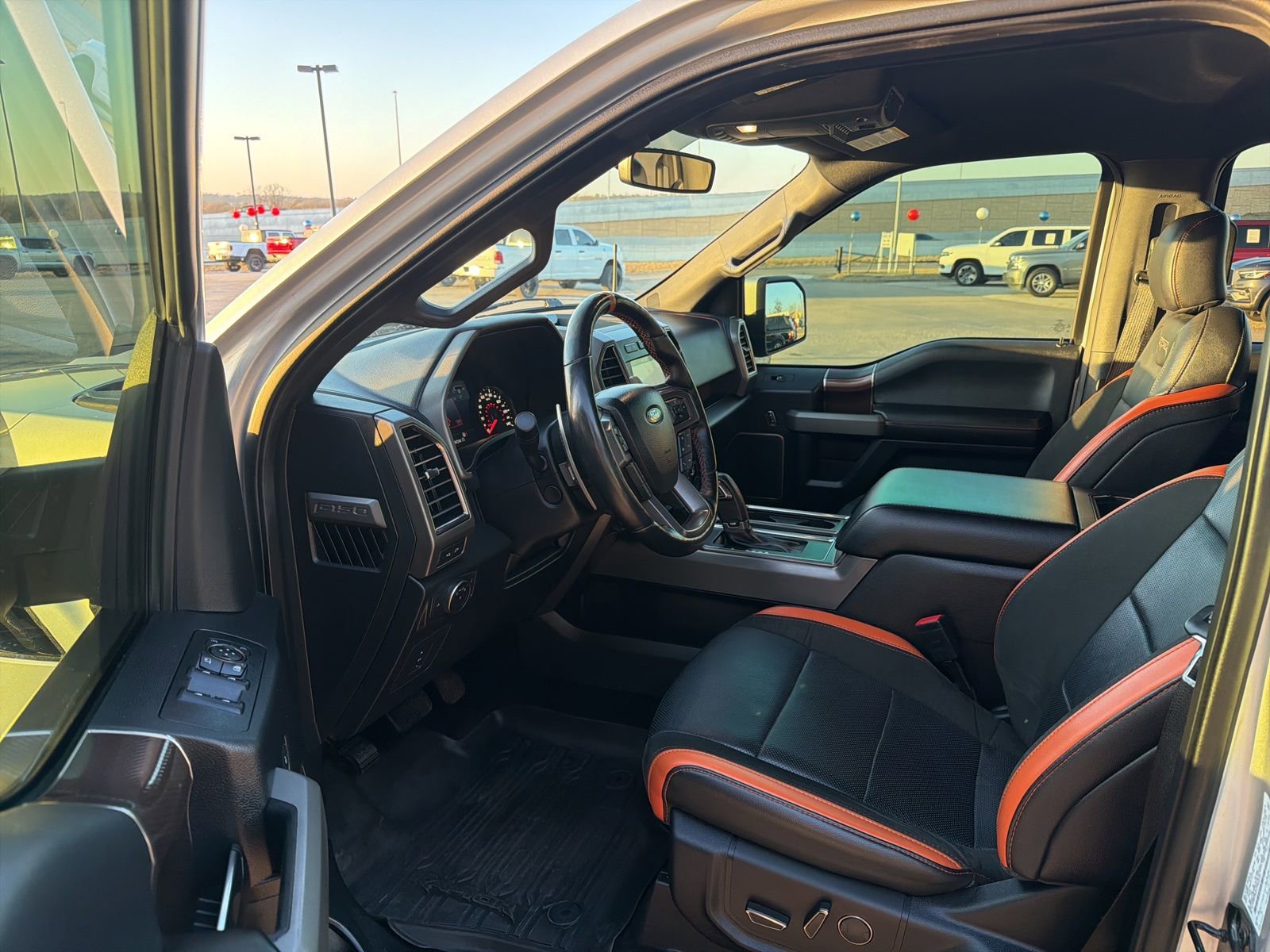 Used 2018 Ford F150 Raptor w/ Equipment Group 802A Luxury image 9