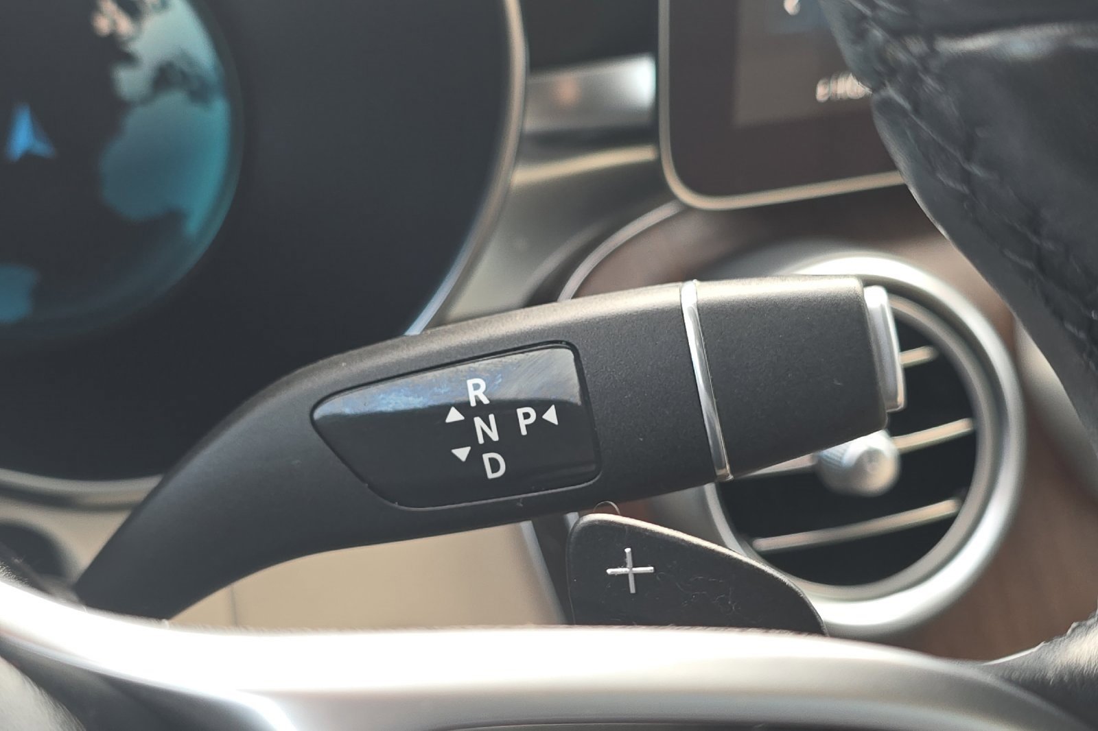 Used 2022 Mercedes-Benz GLC 300 4MATIC image 32