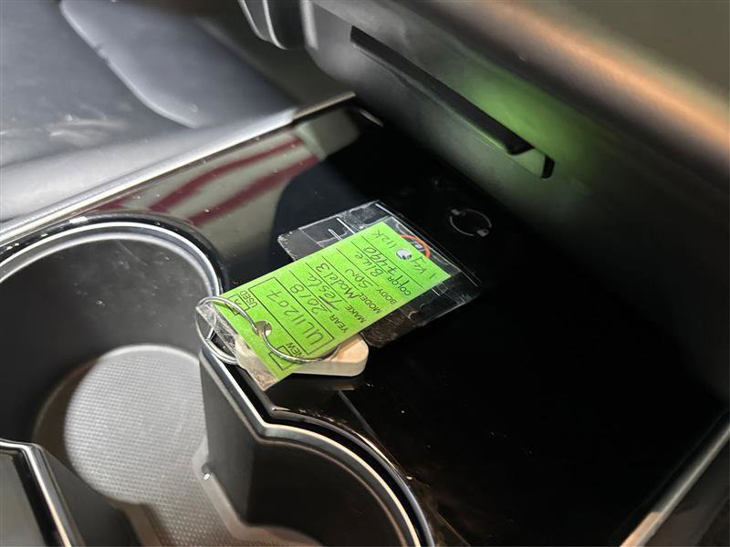 Used 2018 Tesla Model 3 Long Range image 25