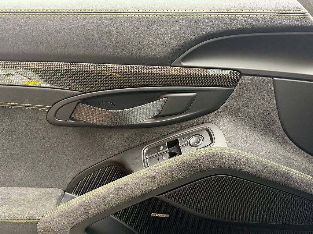 Certified 2018 Porsche 911 GT2 RS image 18