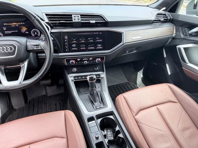 Used 2020 Audi Q3 2.0T Premium Plus w/ Premium Plus Package AWD/4WD image 11