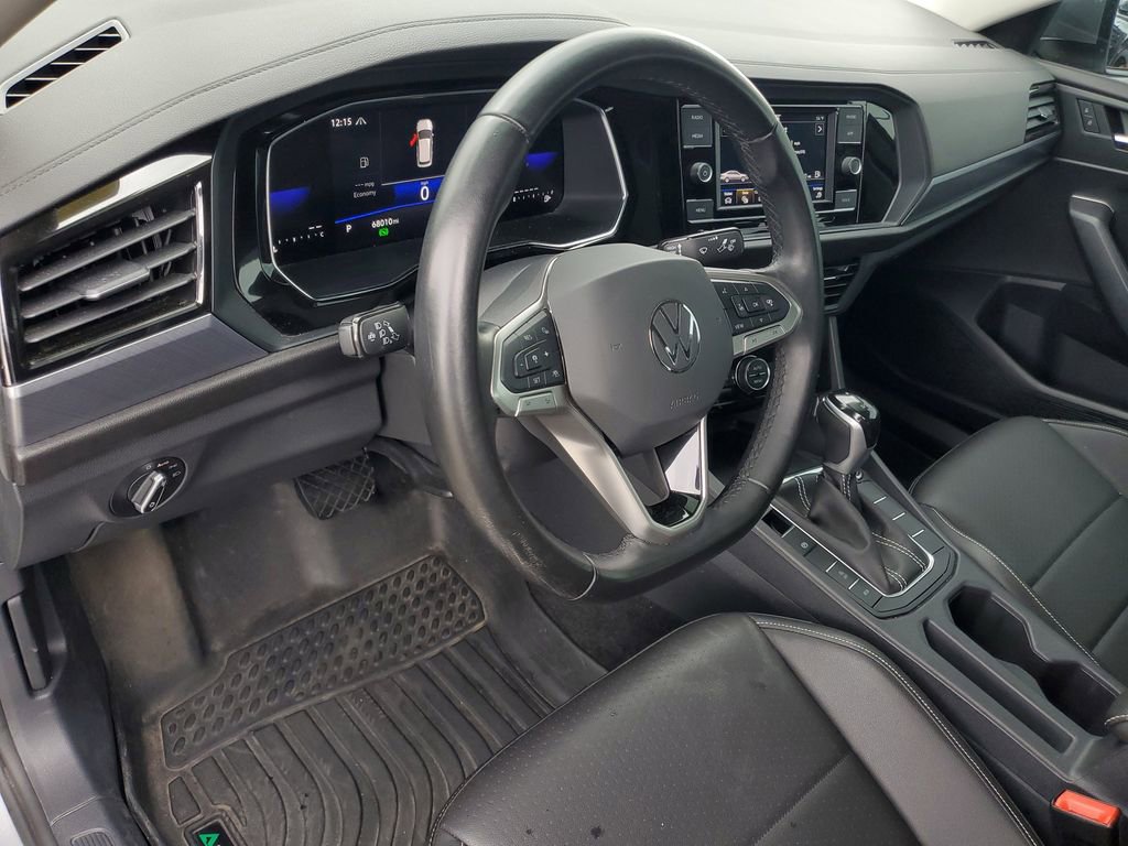 Used 2023 Volkswagen Jetta SE FWD image 11