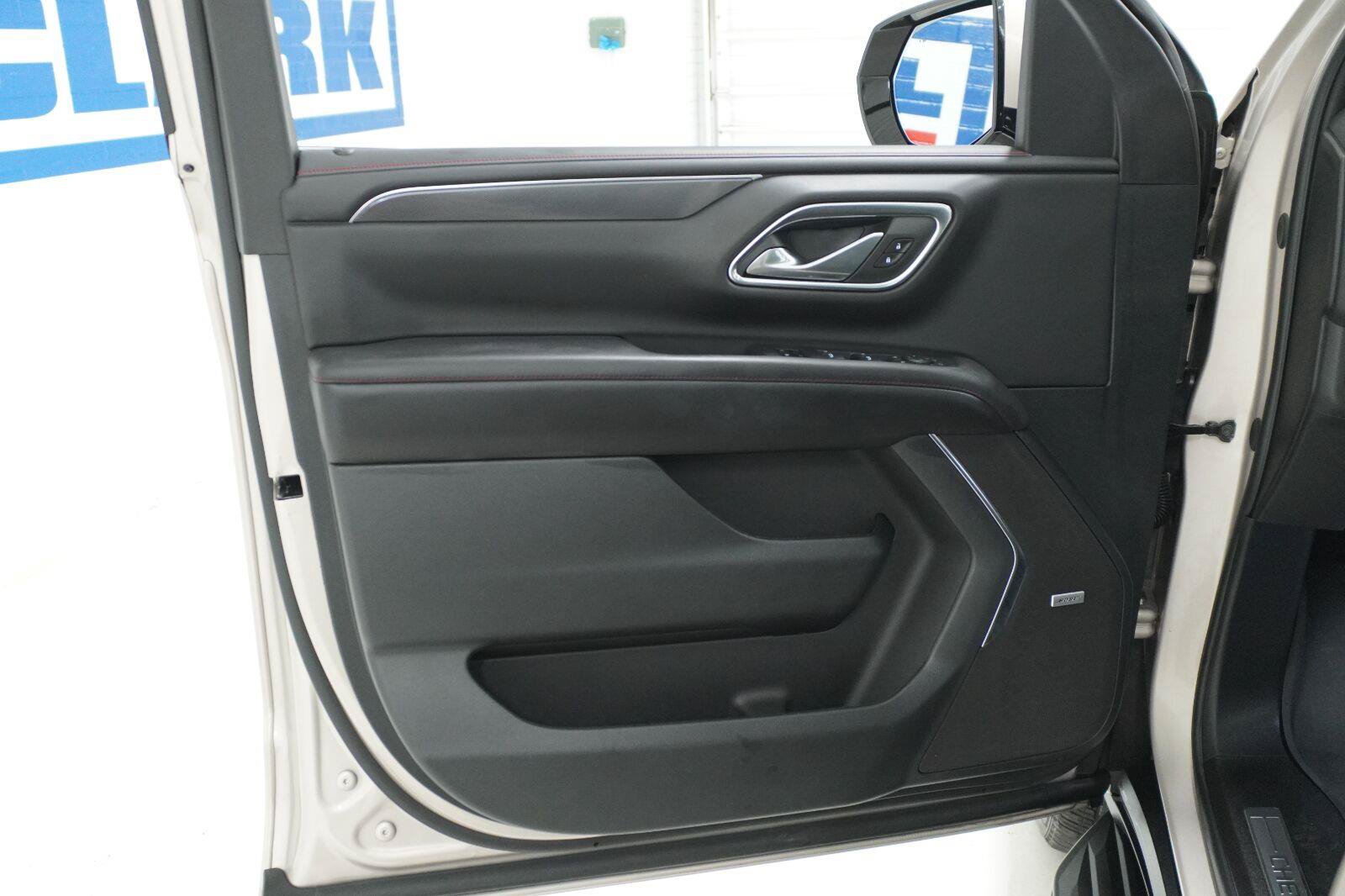 Used 2024 Chevrolet Tahoe RST w/ Luxury Package RWD image 21