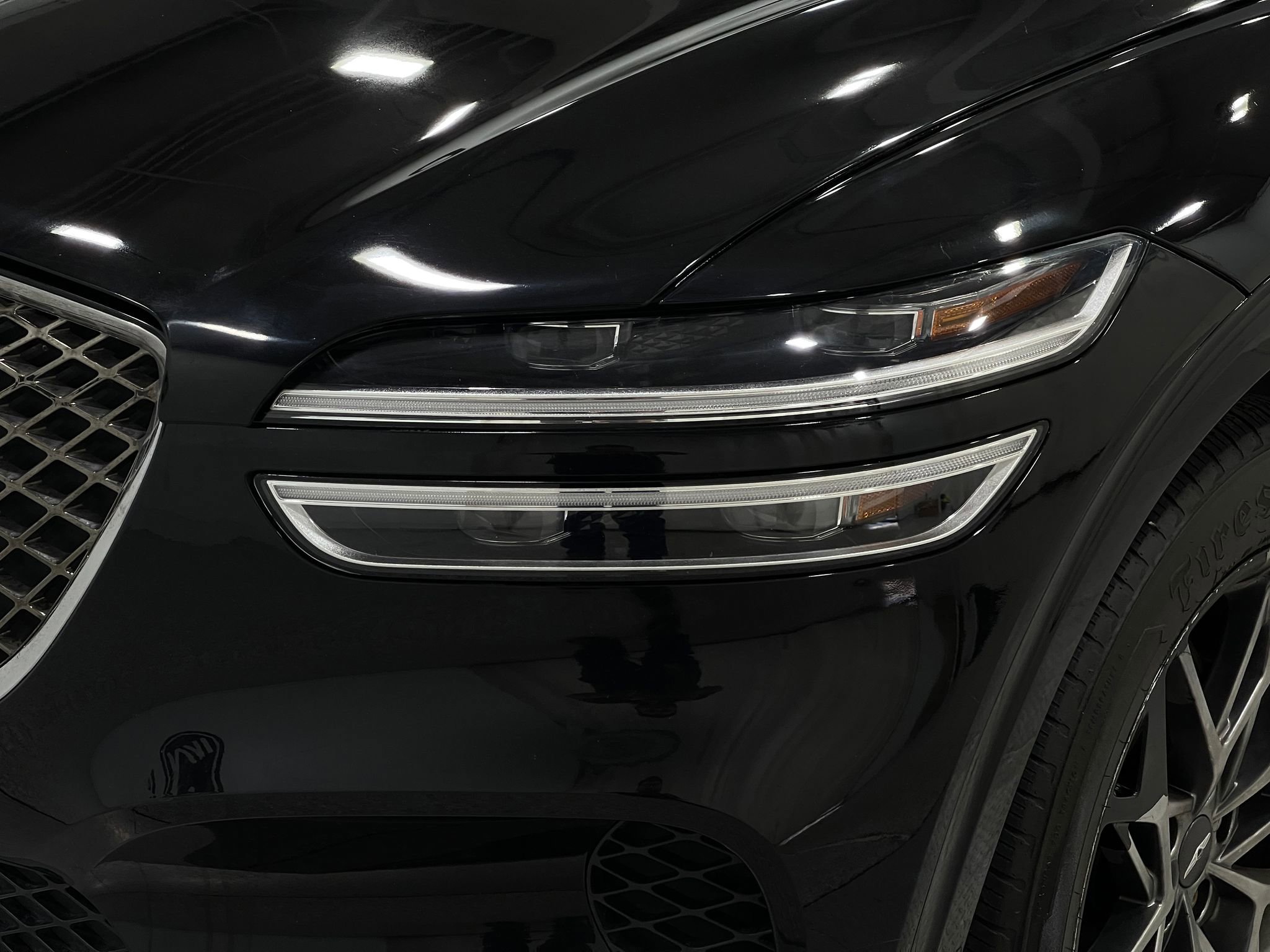 Used 2022 Genesis GV70 2.5T w/ Select Package image 32