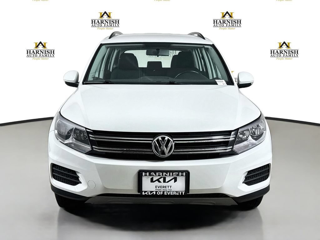 Used 2017 Volkswagen Tiguan Limited w/ Premium Package AWD/4WD image 2