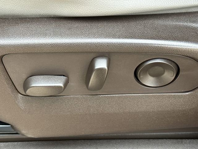 Used 2021 Chevrolet Tahoe LT w/ LT Signature Package RWD image 25