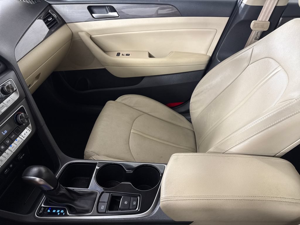 Used 2019 Hyundai Sonata Limited FWD image 18