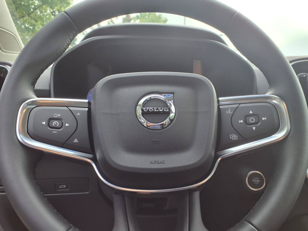 New 2026 Volvo XC40 B5 Plus w/ Protection Package Premier AWD/4WD image 24