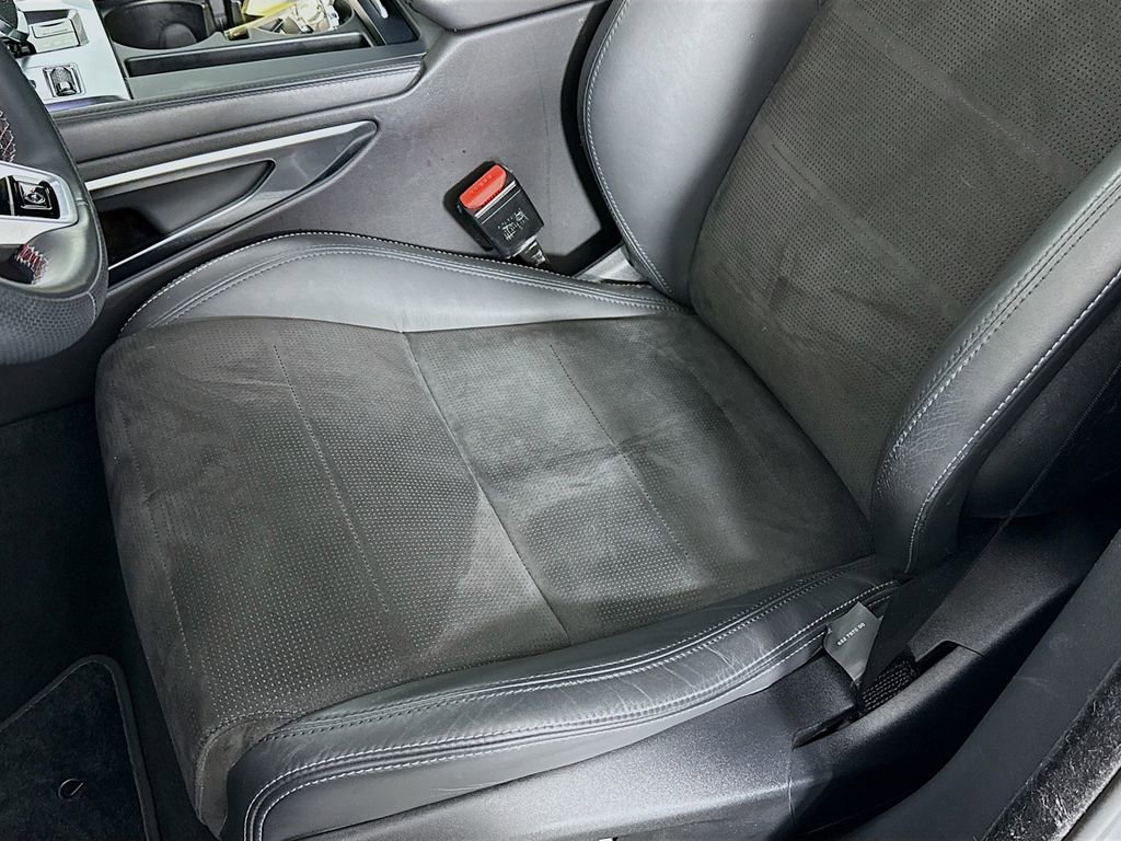 Certified 2021 Jaguar F-PACE SVR image 21