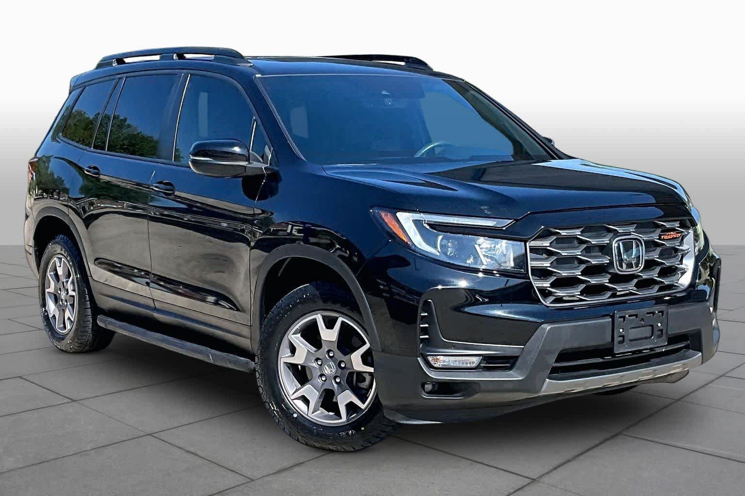 Certified 2023 Honda Passport TrailSport image 3