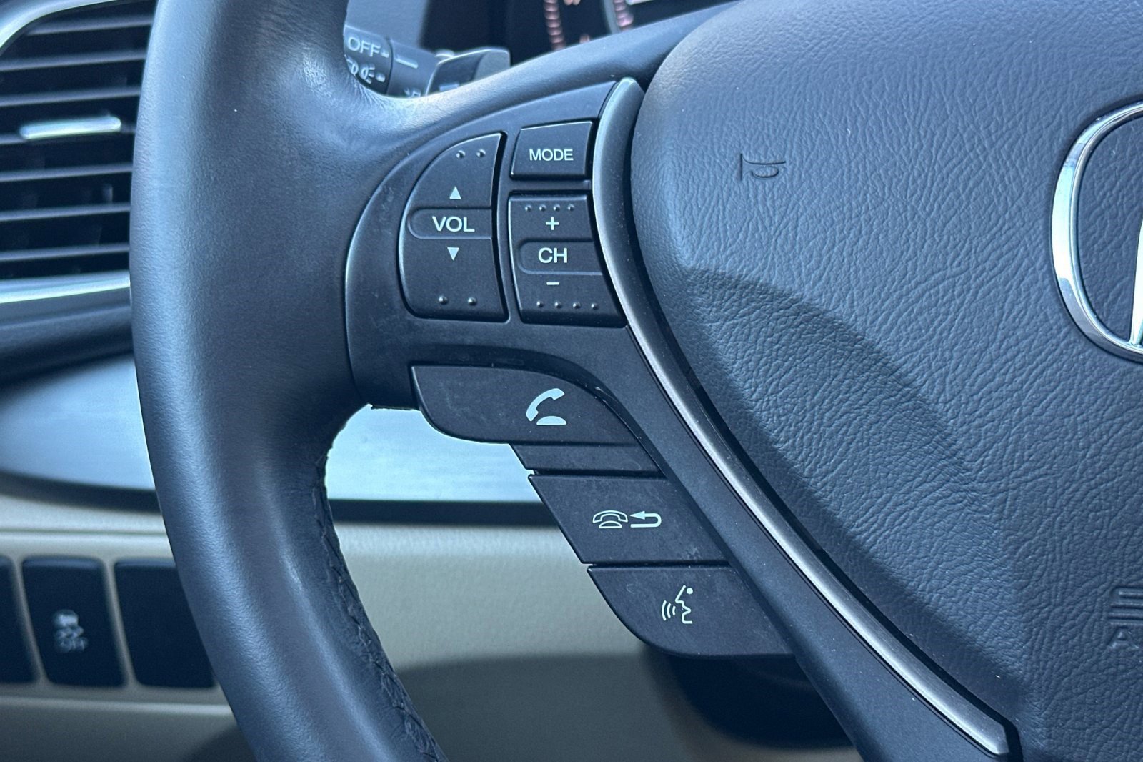 Used 2017 Acura RDX AWD w/ Technology Package image 31