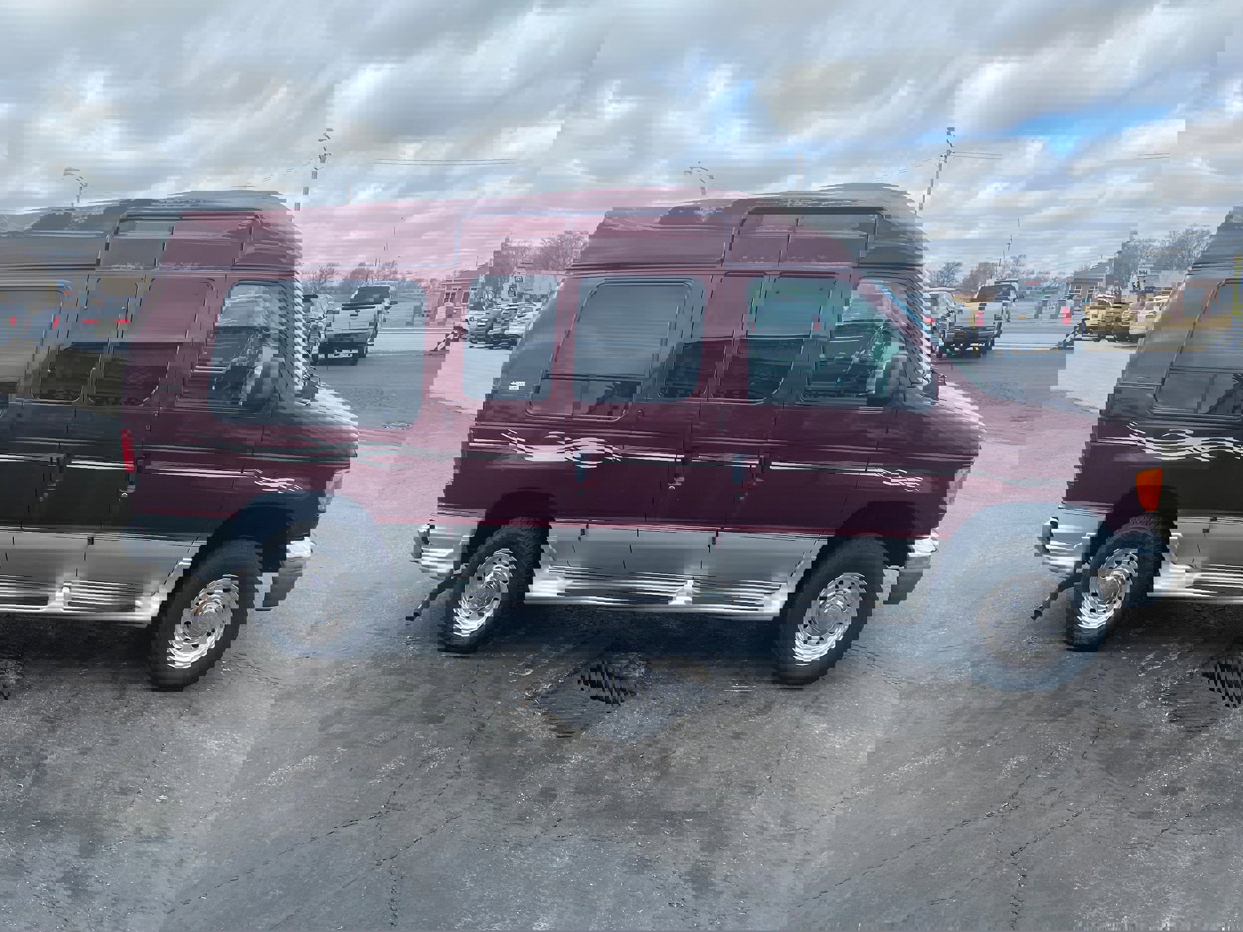 Used 2006 Ford E-250 and Econoline 250 RWD image 4
