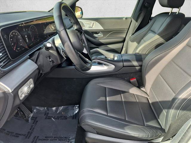 Used 2025 Mercedes-Benz GLS 450 4MATIC image 17