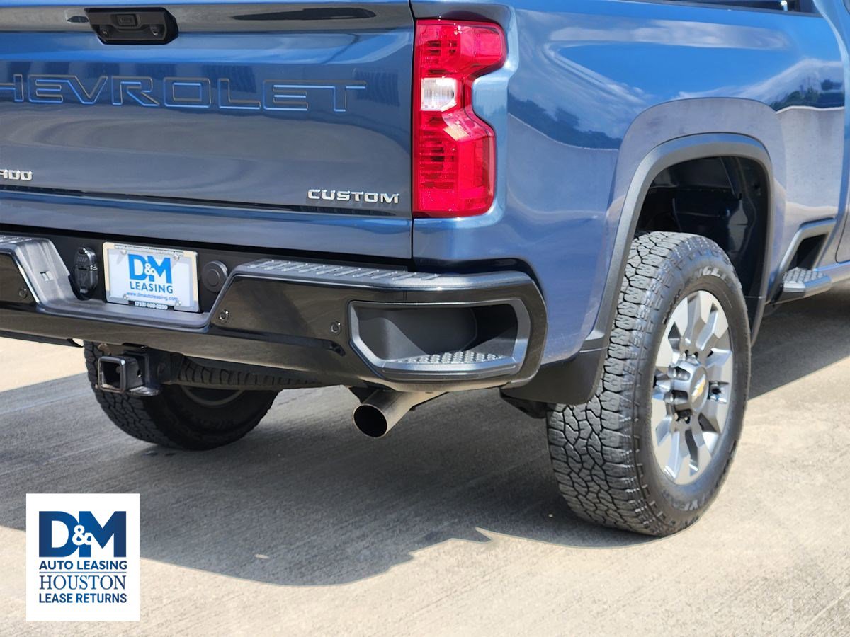 Used 2025 Chevrolet Silverado 2500 Custom w/ Custom Value Package image 14