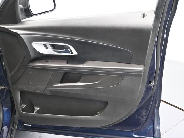 Used 2017 Chevrolet Equinox LS image 27