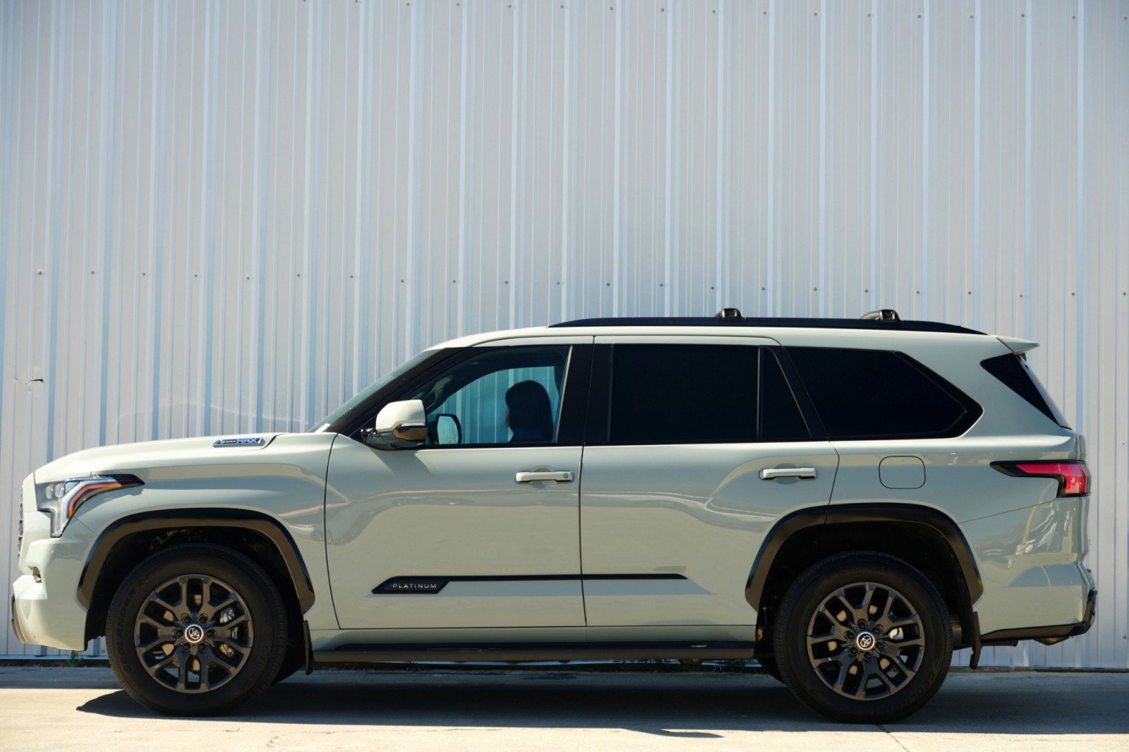 Used 2024 Toyota Sequoia Platinum image 9