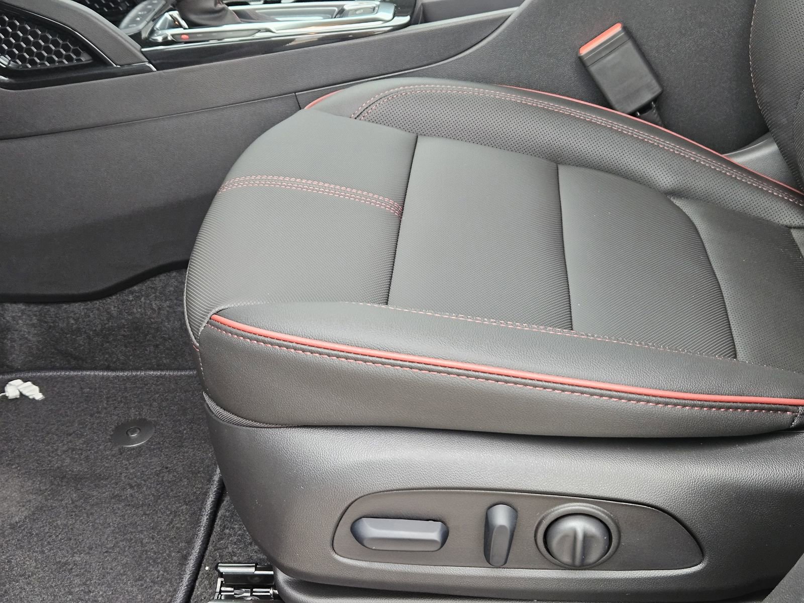 New 2026 Chevrolet TrailBlazer RS w/ Driver Confidence Package image 24