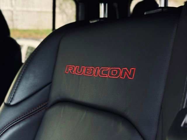 Used 2024 Jeep Gladiator Rubicon image 16