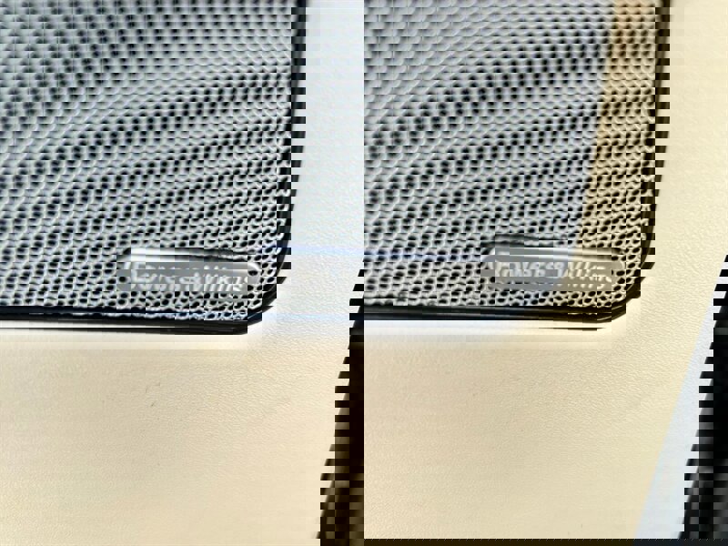 Used 2017 Maserati Levante w/ Luxury Package image 27