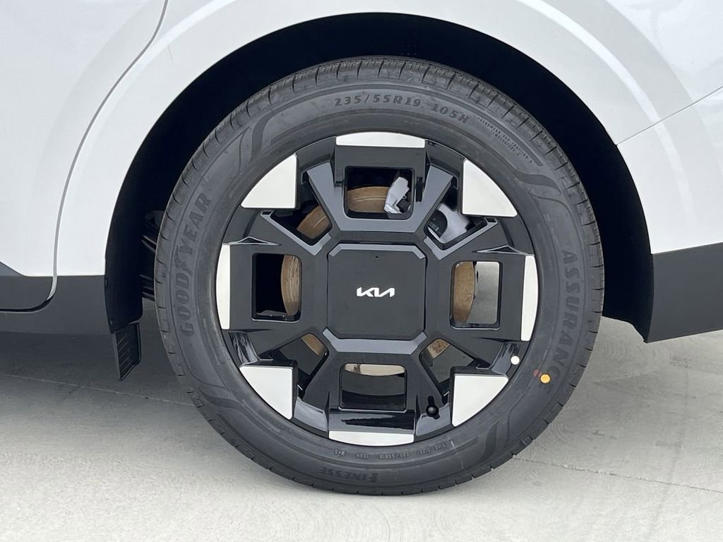 New 2026 Kia Carnival EX image 32