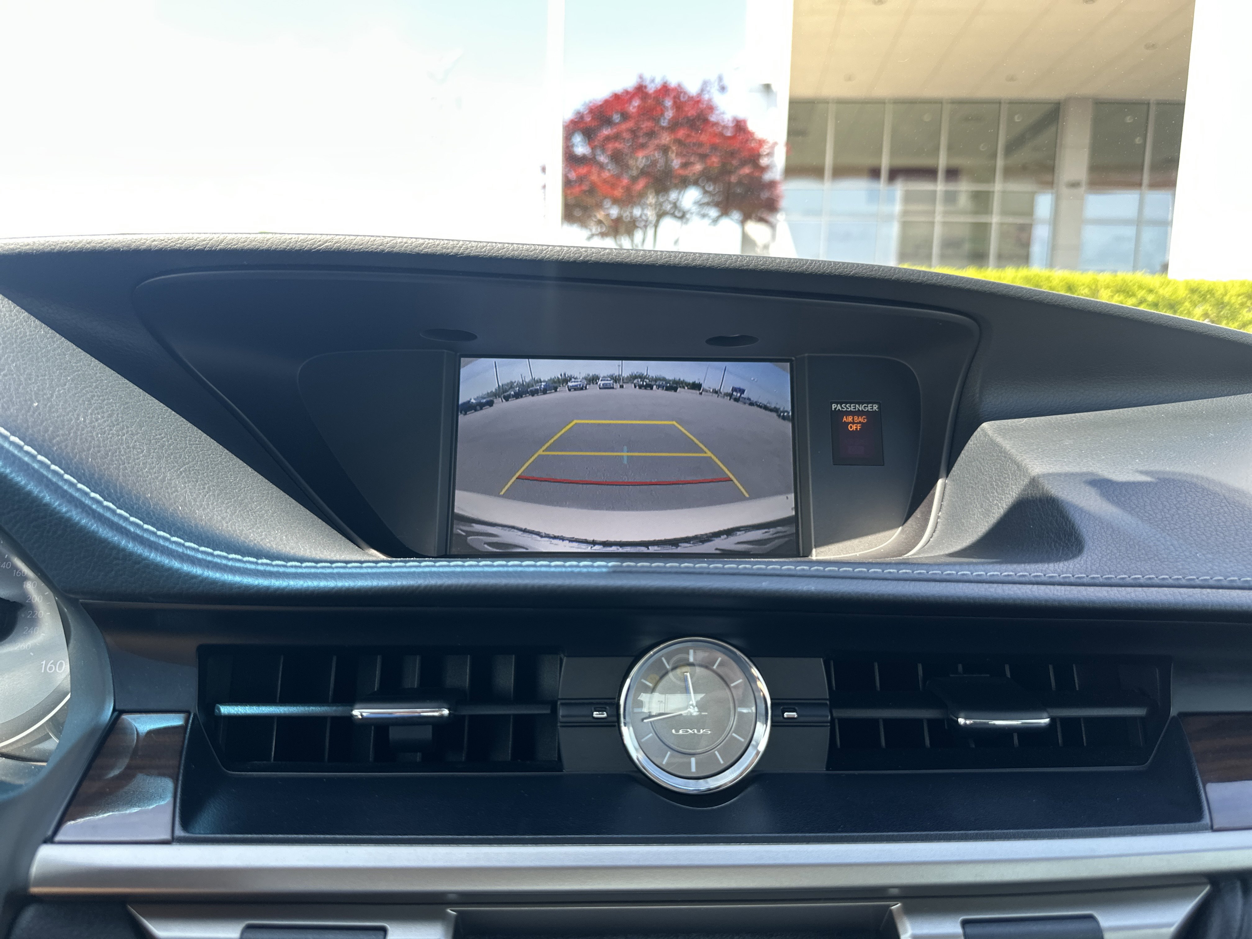 Used 2016 Lexus ES 350 w/ Premium Package w/Wood Trim FWD image 36