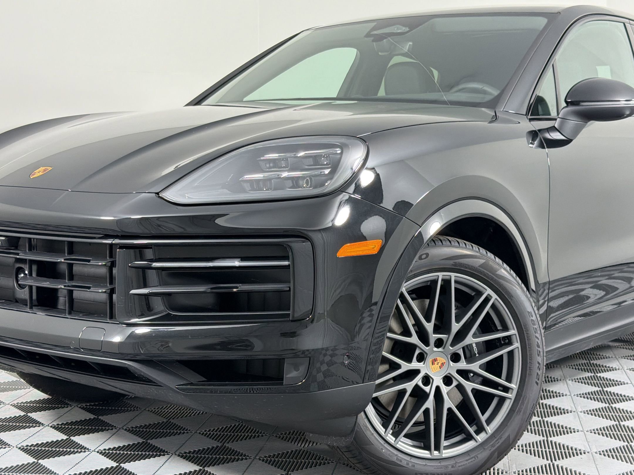 New 2026 Porsche Cayenne Coupe AWD/4WD image 6