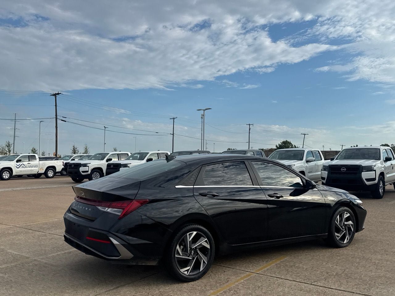 Used 2025 Hyundai Elantra SEL FWD image 23