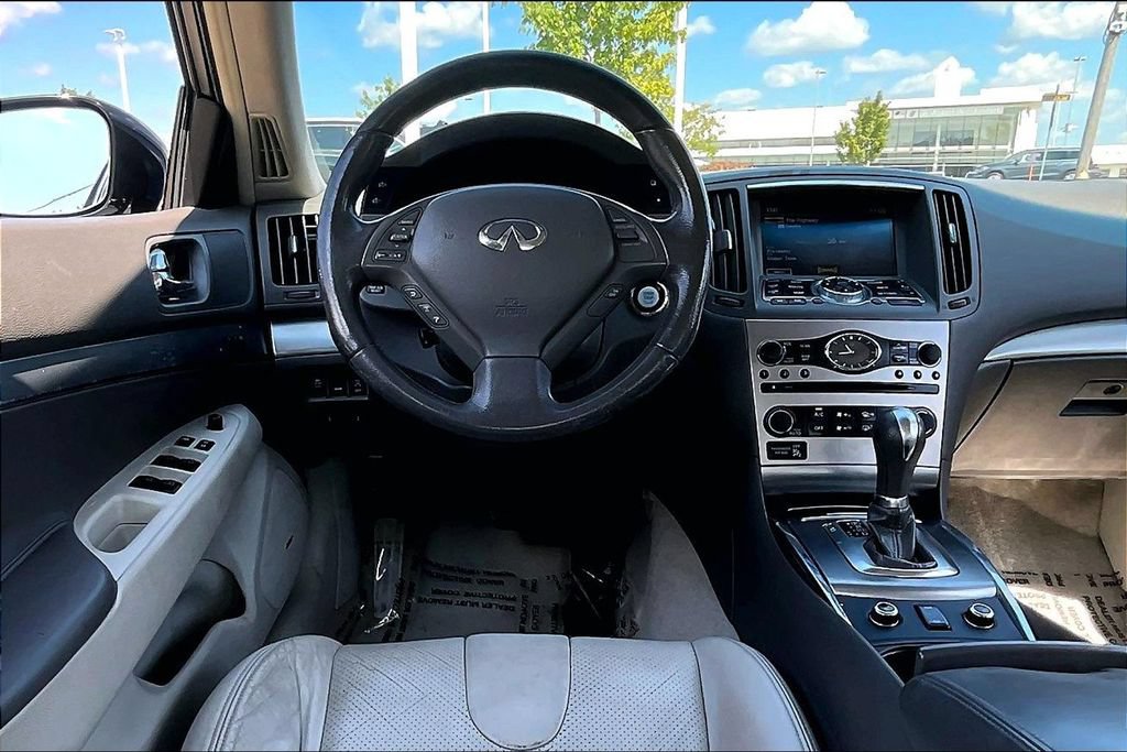 Used 2011 INFINITI G37 x Sedan w/ Premium Pkg AWD/4WD image 14