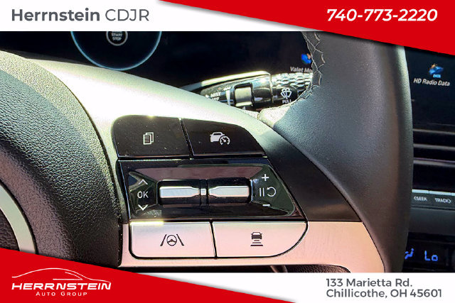 Used 2024 Hyundai Elantra SEL w/ Convenience Package FWD image 20