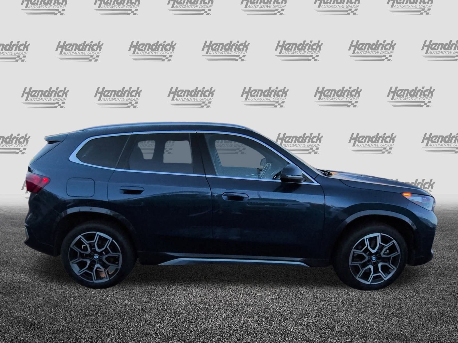 Used 2025 BMW X1 xDrive28i image 11