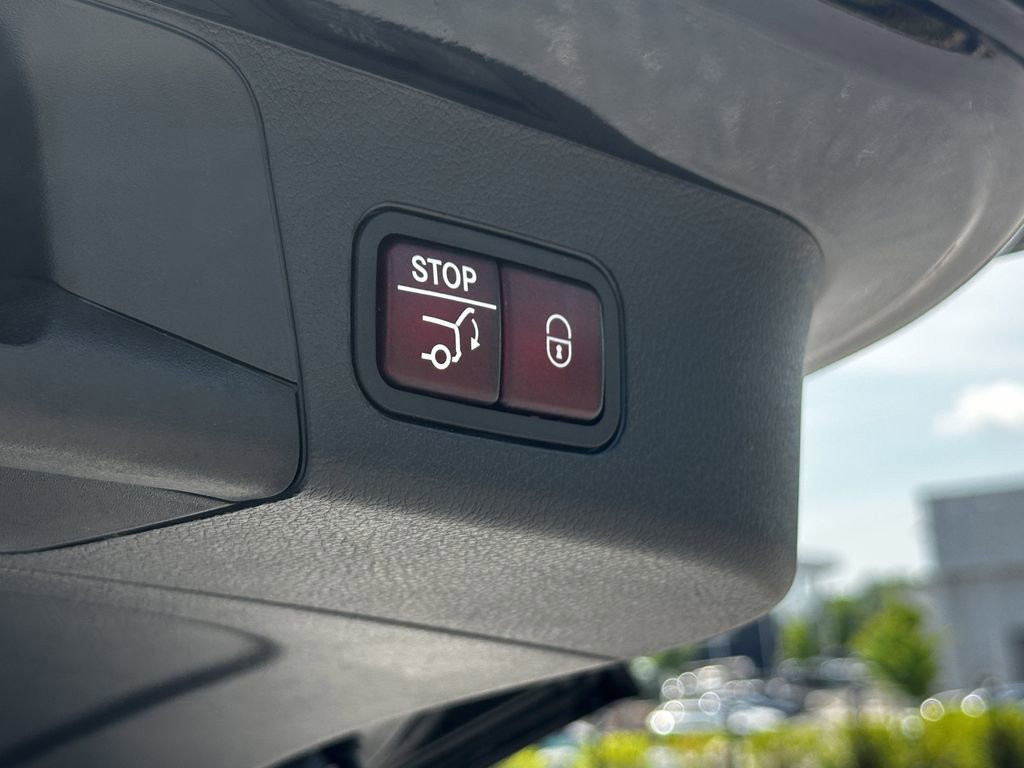 Certified 2025 Mercedes-Benz GLB 250 image 22