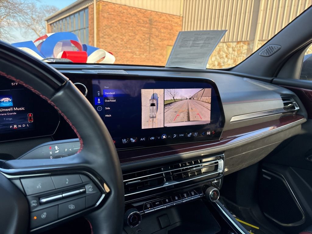 Used 2024 Chevrolet Traverse RS image 41