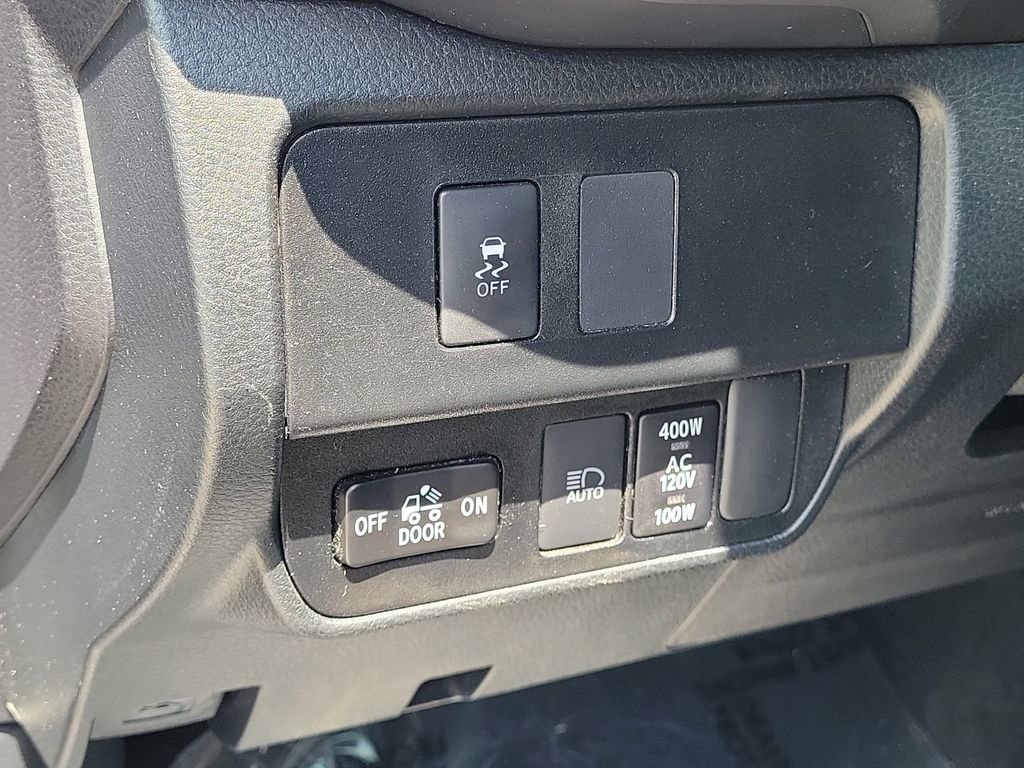 Used 2022 Toyota Tacoma TRD Sport w/ Technology Package RWD image 21