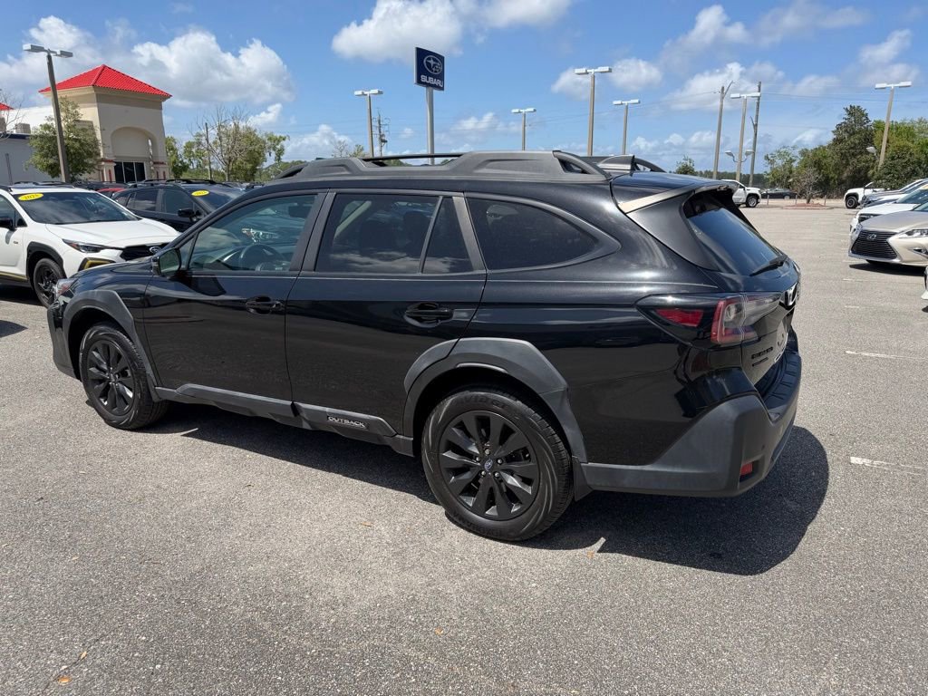 Used 2023 Subaru Outback Onyx Edition image 9